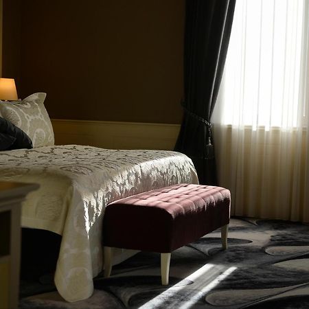 Royal Casino & Hotel Батуми Екстериор снимка