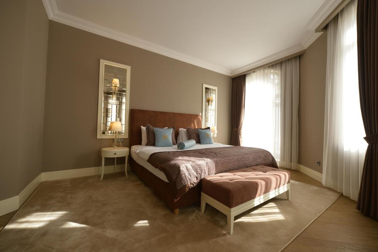 Royal Casino & Hotel Батуми Екстериор снимка